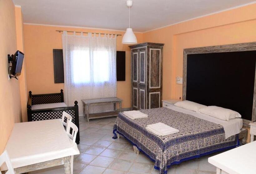 اتاق راحتی سه تخته, Chiusurelle Village Resort