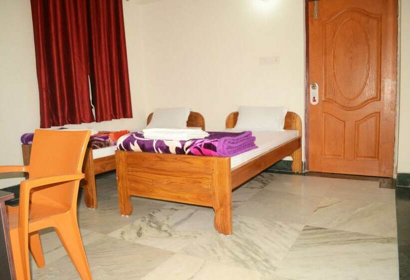 חדר דלוקס, Alok House