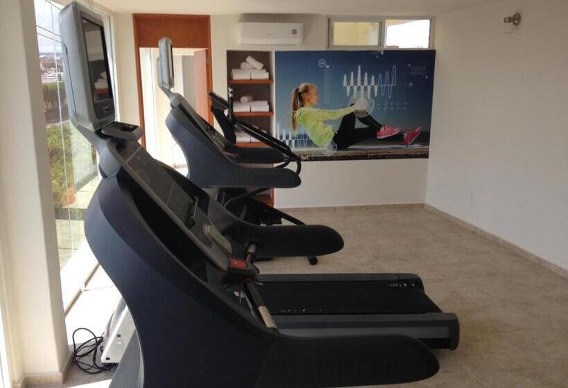 غرفة قياسية, Dajana Boulevard