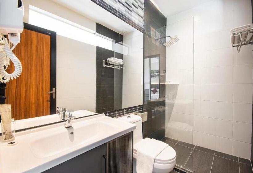 수피리어 룸, Flemington