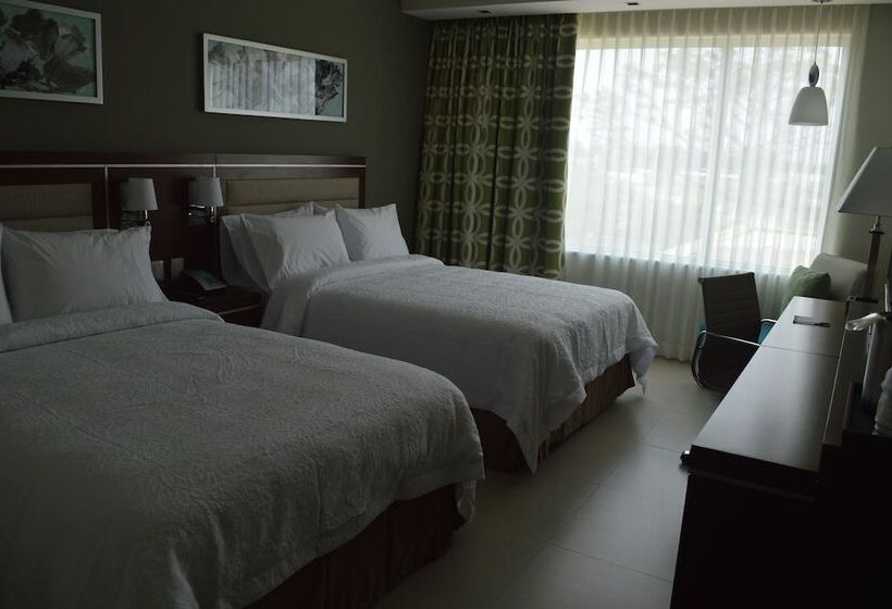 Номер Стандарт 2 Двуспальные Кровати, Hampton Inn By Hilton Villahermosa