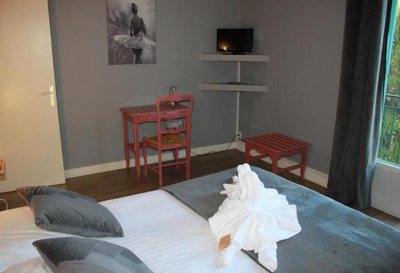 חדר סטנדרט, Hôtel De La Beauronne