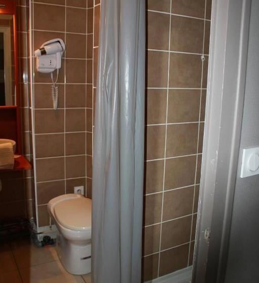 חדר סטנדרט יחיד, Hôtel De La Beauronne