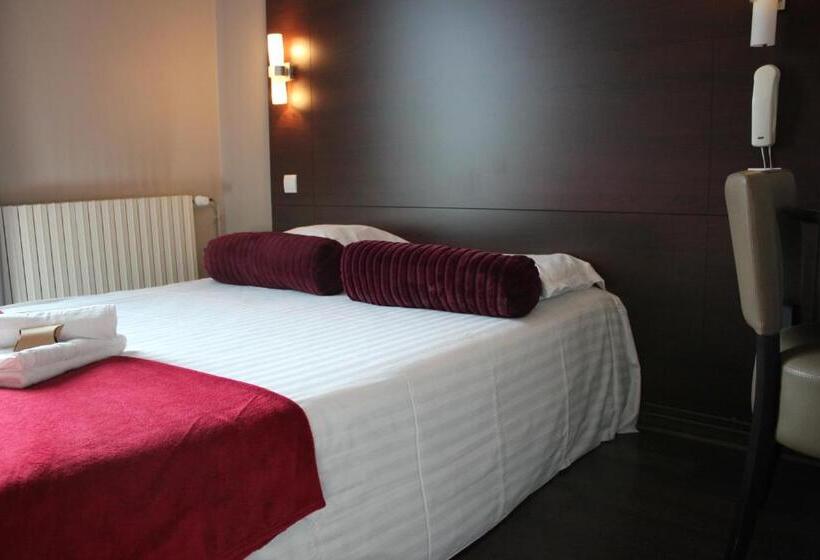 חדר סטנדרט יחיד, Hôtel De La Beauronne