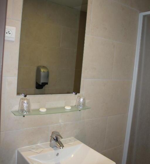 חדר סטנדרט, Hôtel De La Beauronne