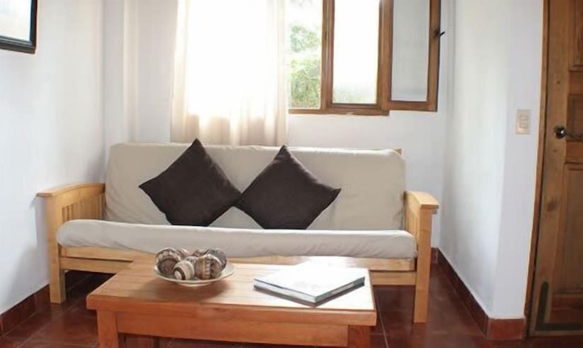 اتاق استاندارد چهار تخته, Las Caballerizas