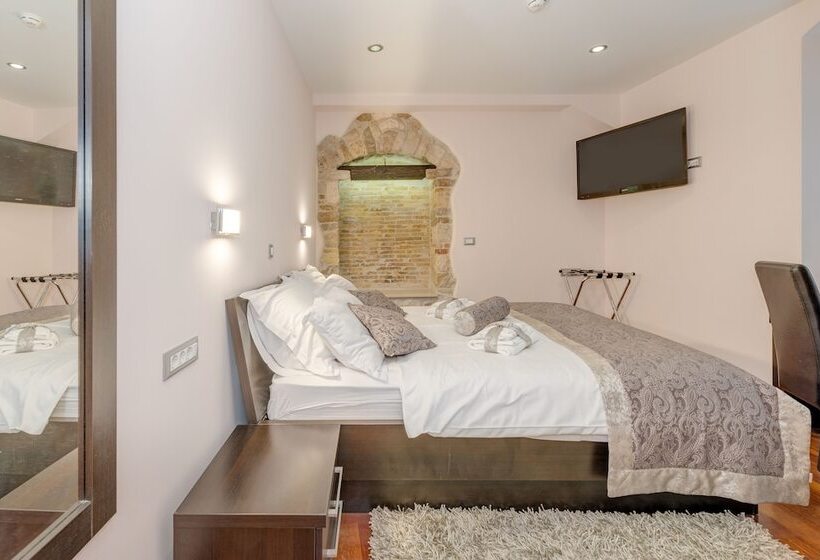 Номер Deluxe, Palace Suites Heritage Hotel Adults Only