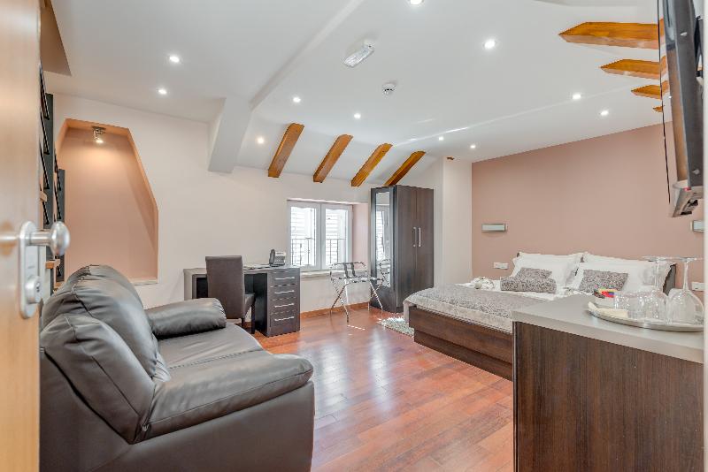 Люкс Superior, Palace Suites Heritage Hotel Adults Only