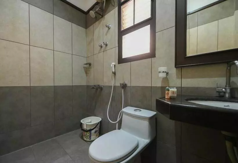 デラックスルーム, Sai Enclave Residency