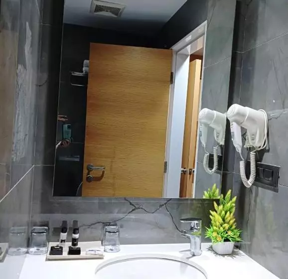 プレミアムルーム, Suba Elite Vadodara
