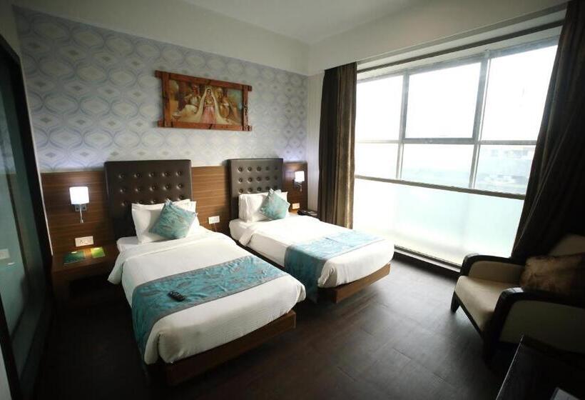 デラックスルーム, The Byke Suraj Plaza Pure Veg, Thane