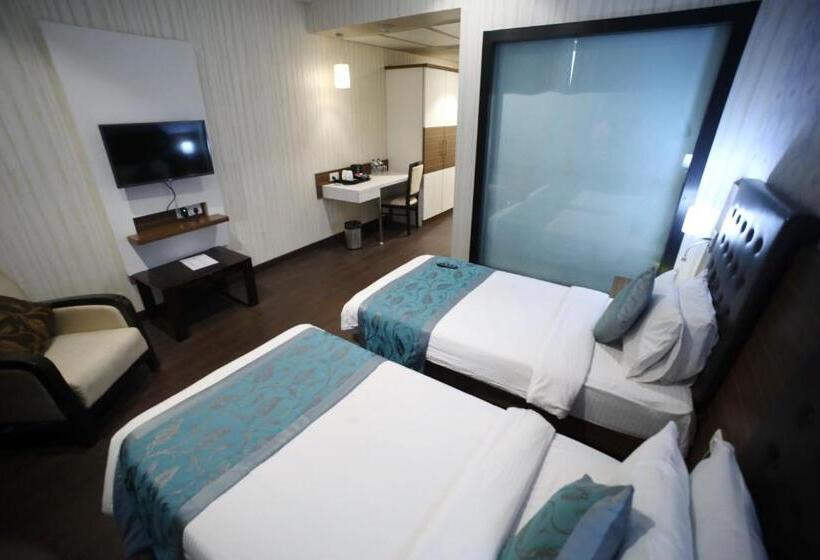 デラックスルーム, The Byke Suraj Plaza Pure Veg, Thane