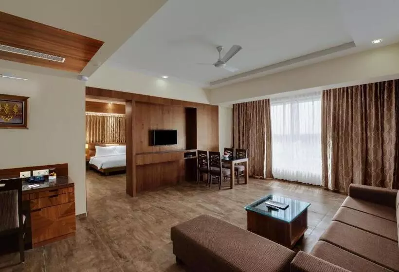 スイート, The Fern Residency Somnath
