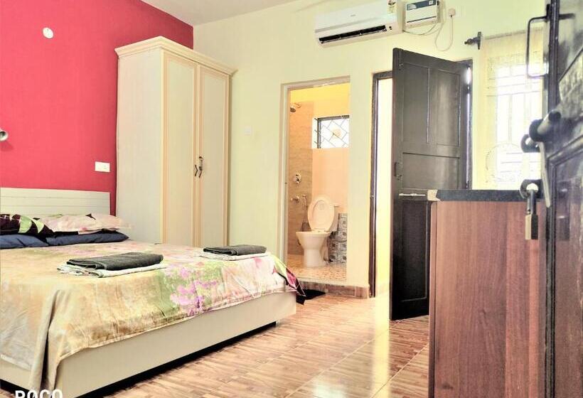 Номер Стандарт с Балконом, Monte Villa Guest House