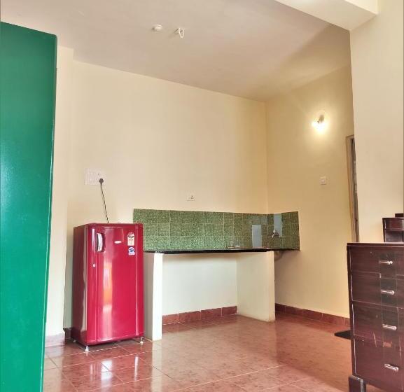 带阳台的豪华间, Monte Villa Guest House