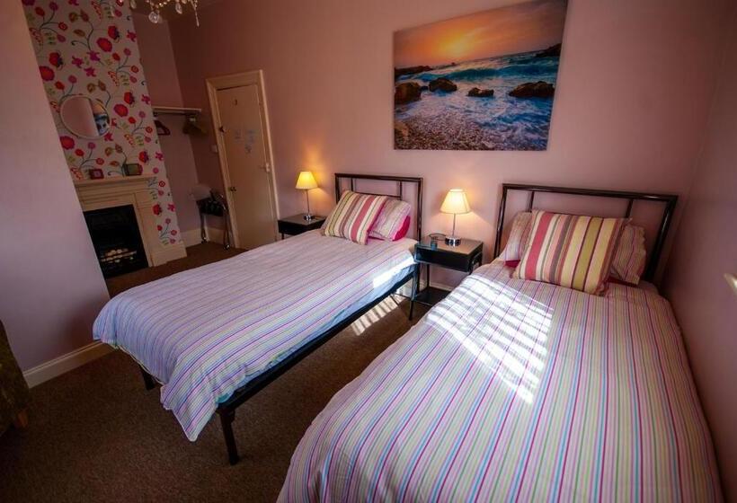 חדר סופריור נוף לגינה, The Ryedale