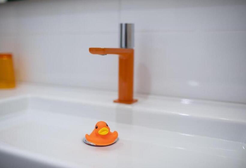 غرفة قياسية, Resotel