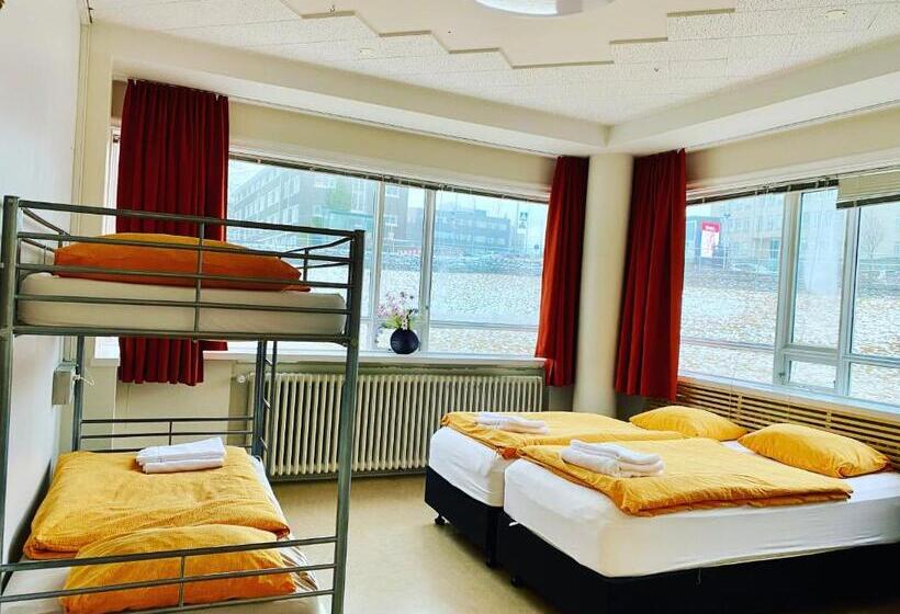 اتاق چهار تخته با دستشویی مشترک, Hostel B47