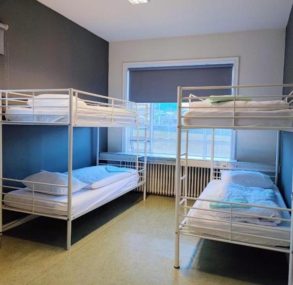 اتاق چهار تخته با دستشویی مشترک, Hostel B47