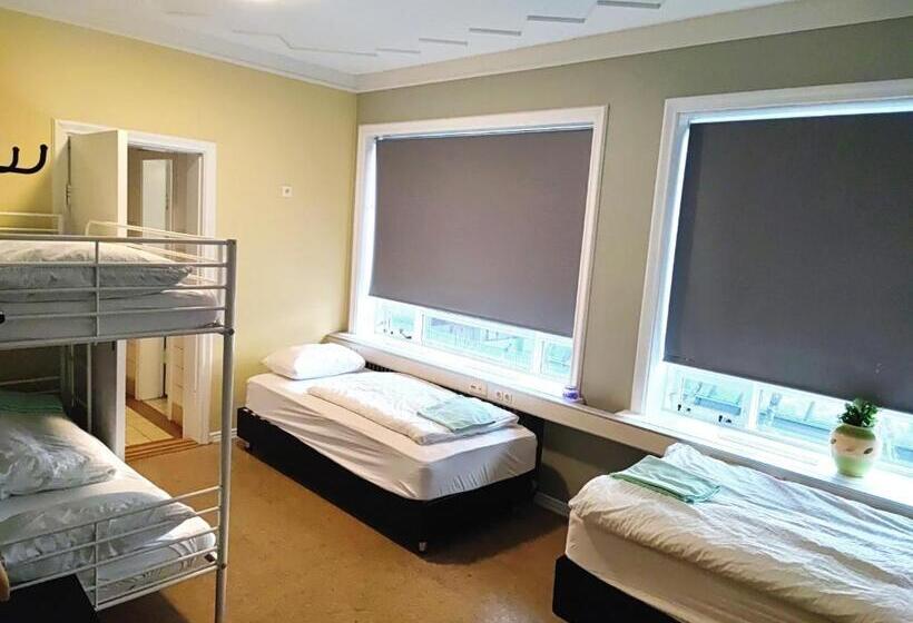 اتاق خانوادگی, Hostel B47