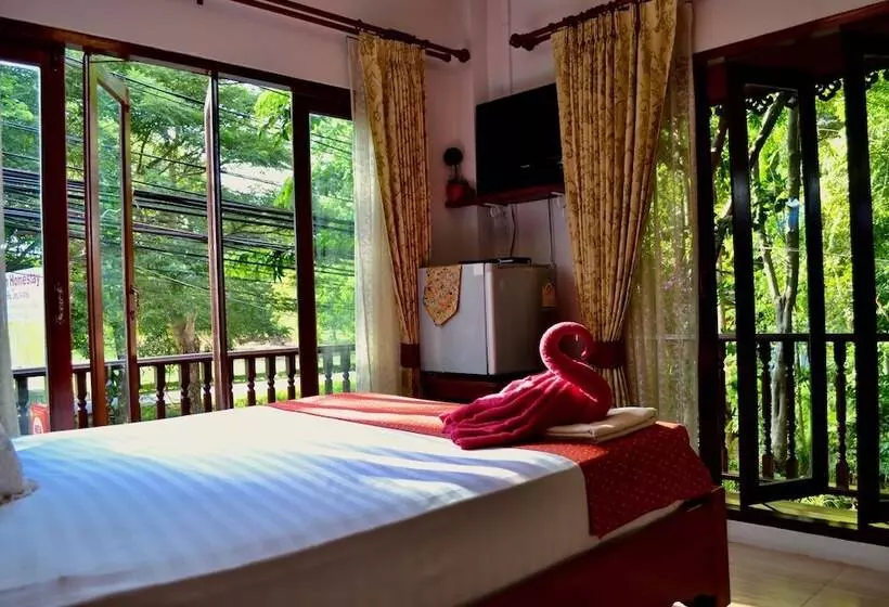اتاق لوکس, Baifern Homestay