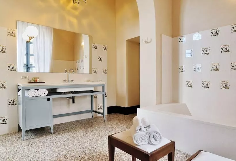 デラックススイート, Castello Di Monterado