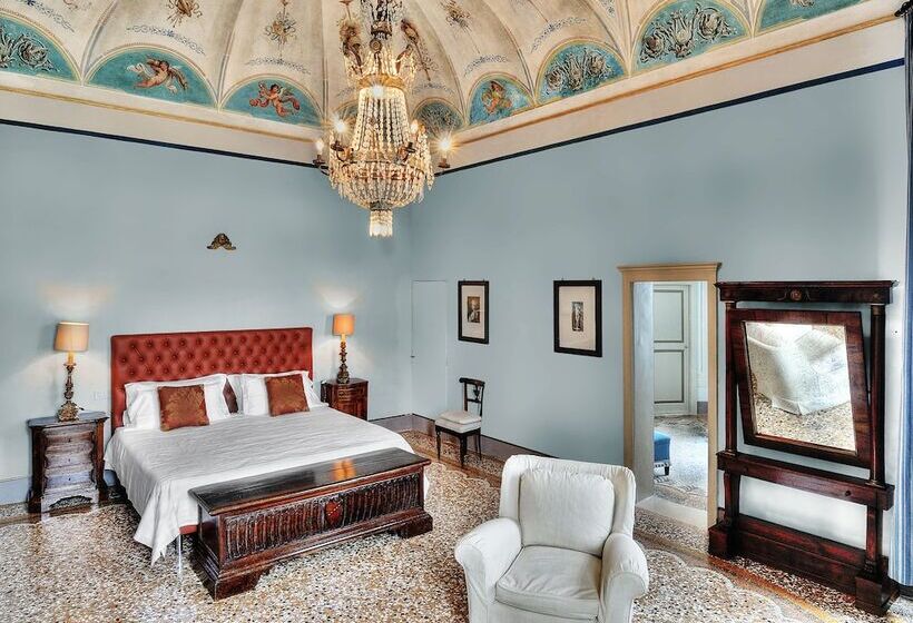 סוויטה דלוקס, Castello Di Monterado