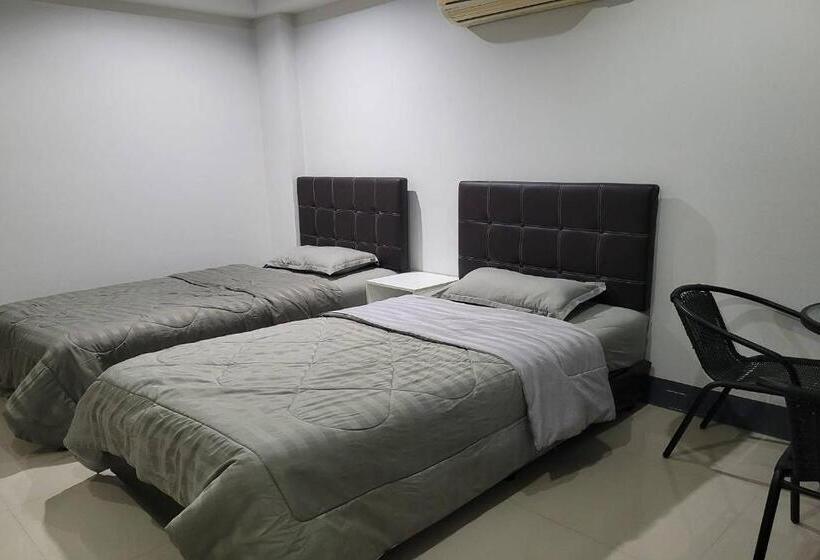 غرفة قياسية, Kaewchantra Mansion