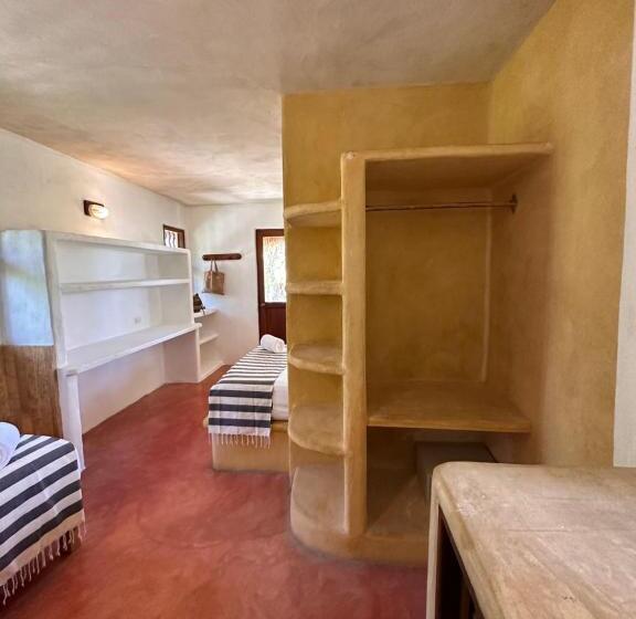 חדר אקונומי, La Conchita Tulum