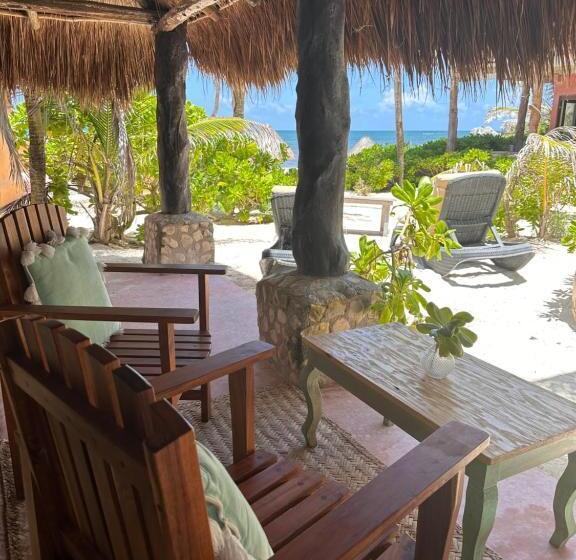 Quarto Familiar, La Conchita Tulum