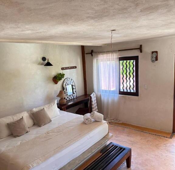 חדר משפחתי, La Conchita Tulum