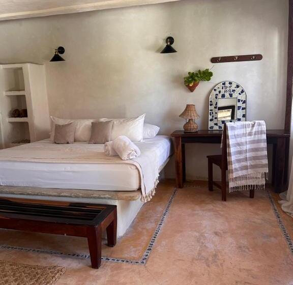 חדר משפחתי, La Conchita Tulum