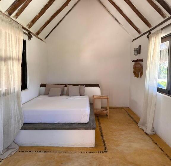 חדר משפחתי, La Conchita Tulum