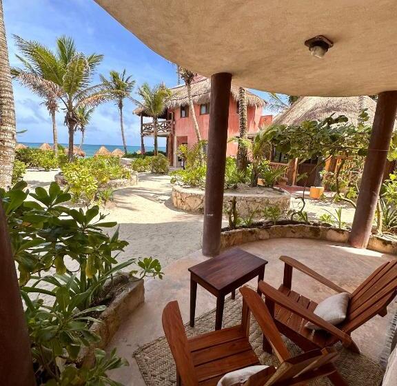 מיטת קינג בסוויטה, La Conchita Tulum