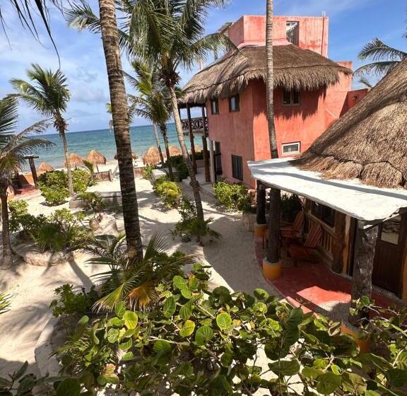 מיטת קינג בסוויטה, La Conchita Tulum