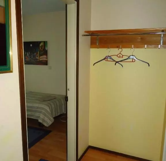 Standard Yhden Hengen Huone Jaettu Kylpyhuone, Lamminpää