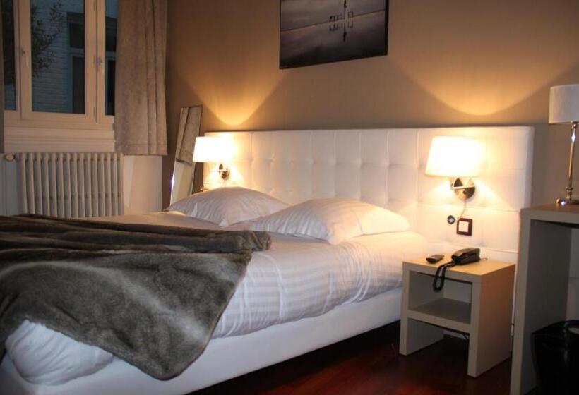 غرفة قياسية, Le Saint Louis