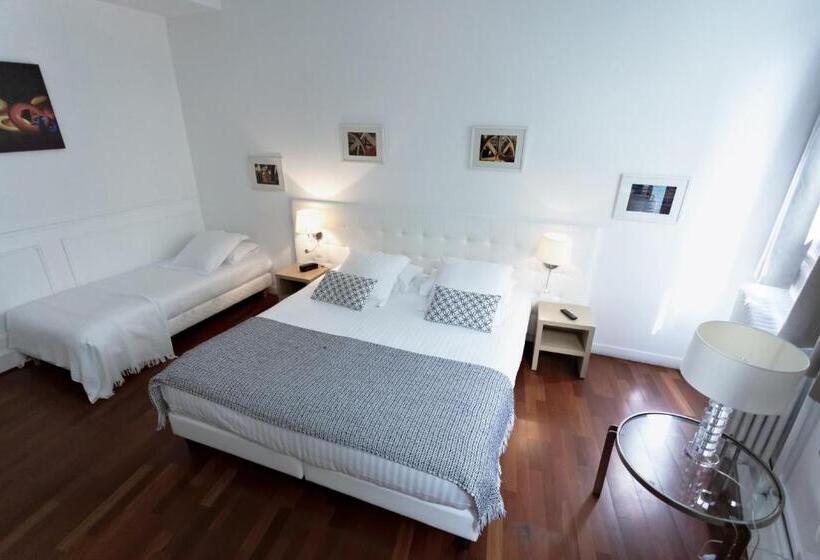 غرفة قياسية ثلاثية, Le Saint Louis