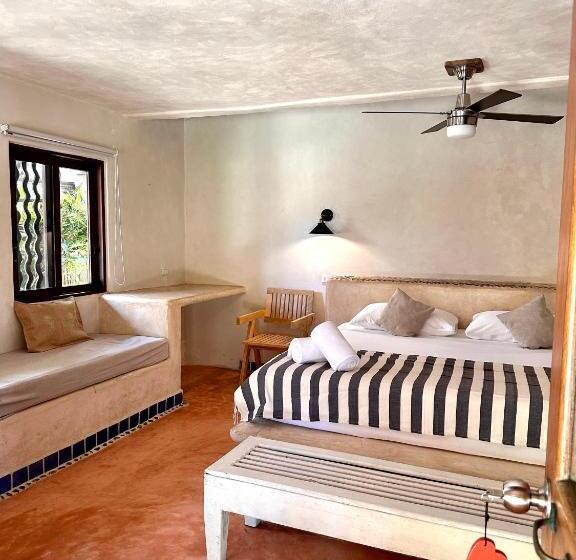 Quarto Estandar, La Conchita Tulum