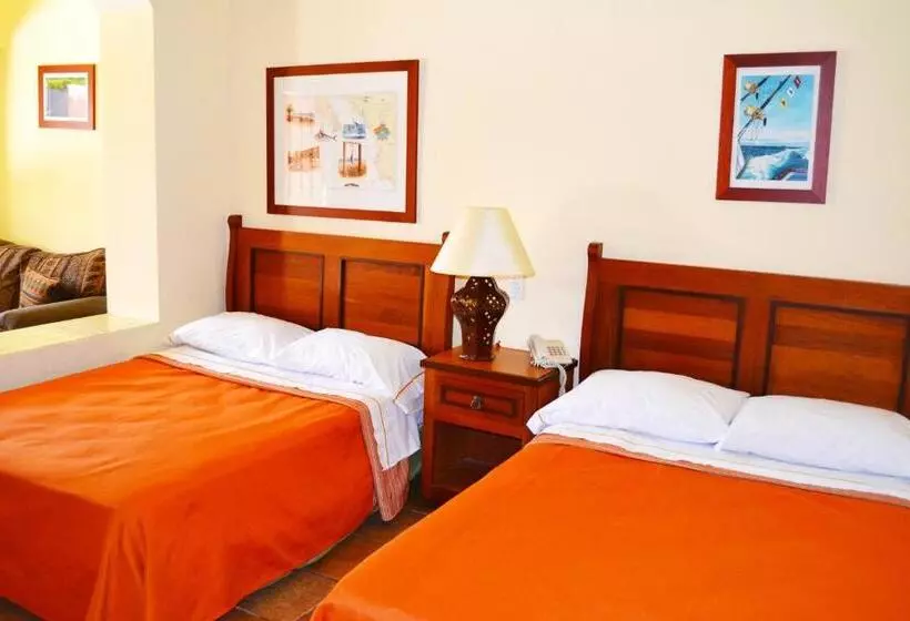 スタンダードバンガロー, Palmas De Cortez