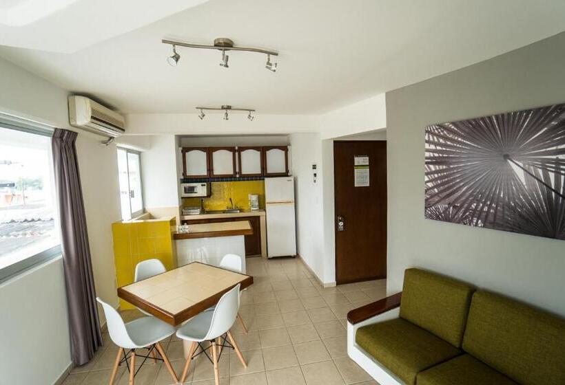 جناح إدارى, Suites Regina