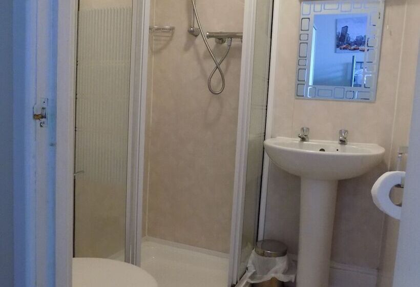 Номер Стандарт Трехместный, The Royal Windsor