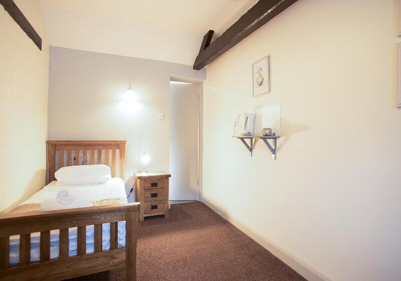 标准单人间, Elm Farm Country House