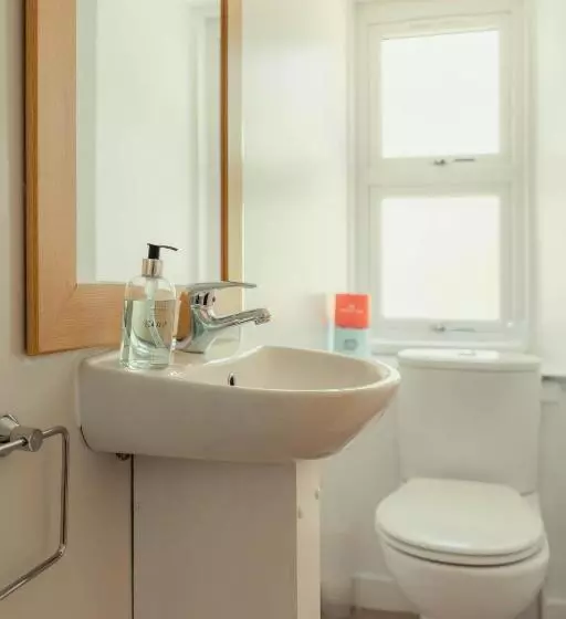 エコノミールーム, Ballinluig Rooms & Suites