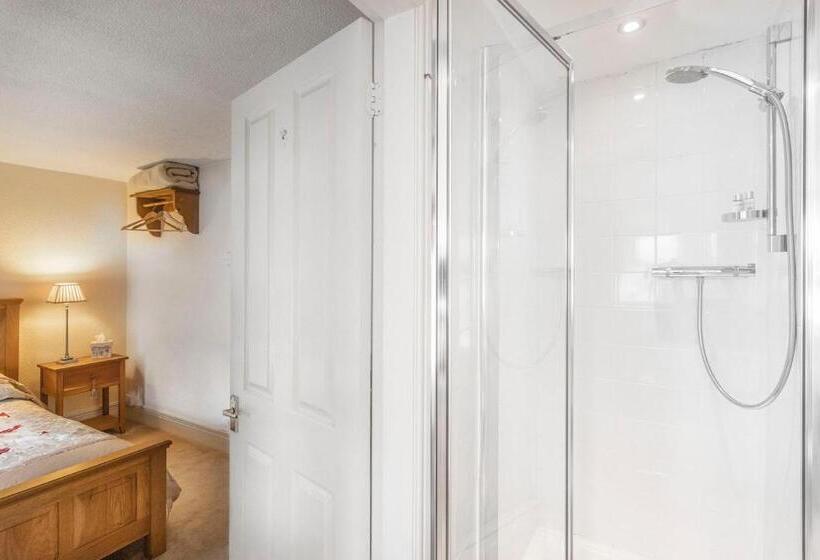 חדר סטנדרט, The Fauconberg