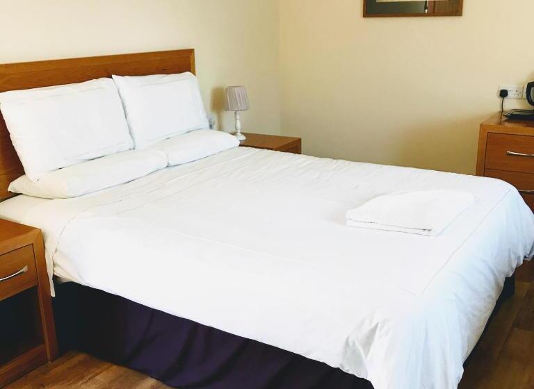 غرفة ديلوكس, The Golden Fleece