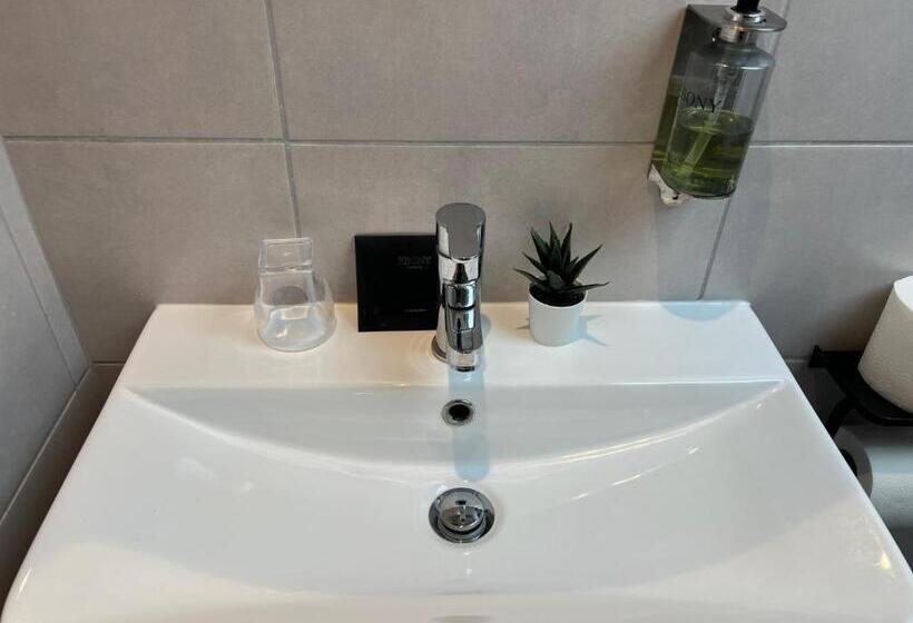 خانه 3 خوابه, Mode Apartments St Annes