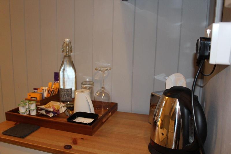 חדר סטנדרט יחיד, Camelot Guest House