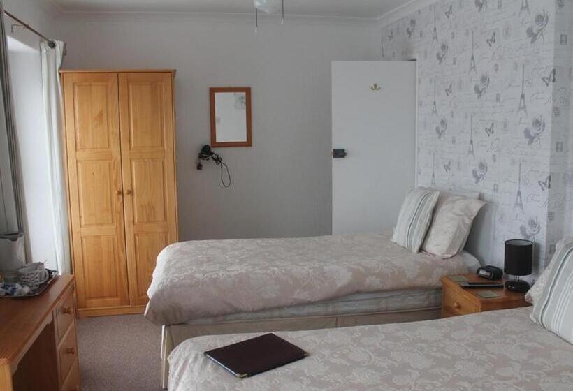 家庭间, Carnson House