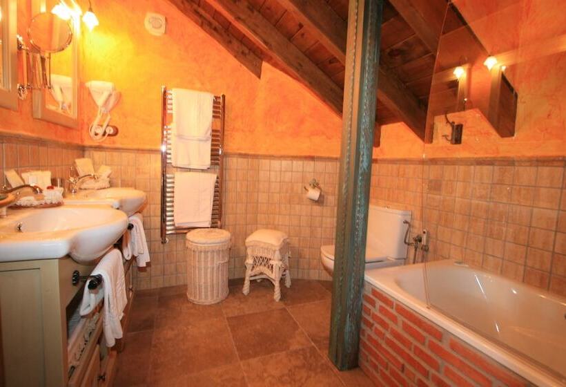 Люкс, Posada Spa Privilegio De Vara